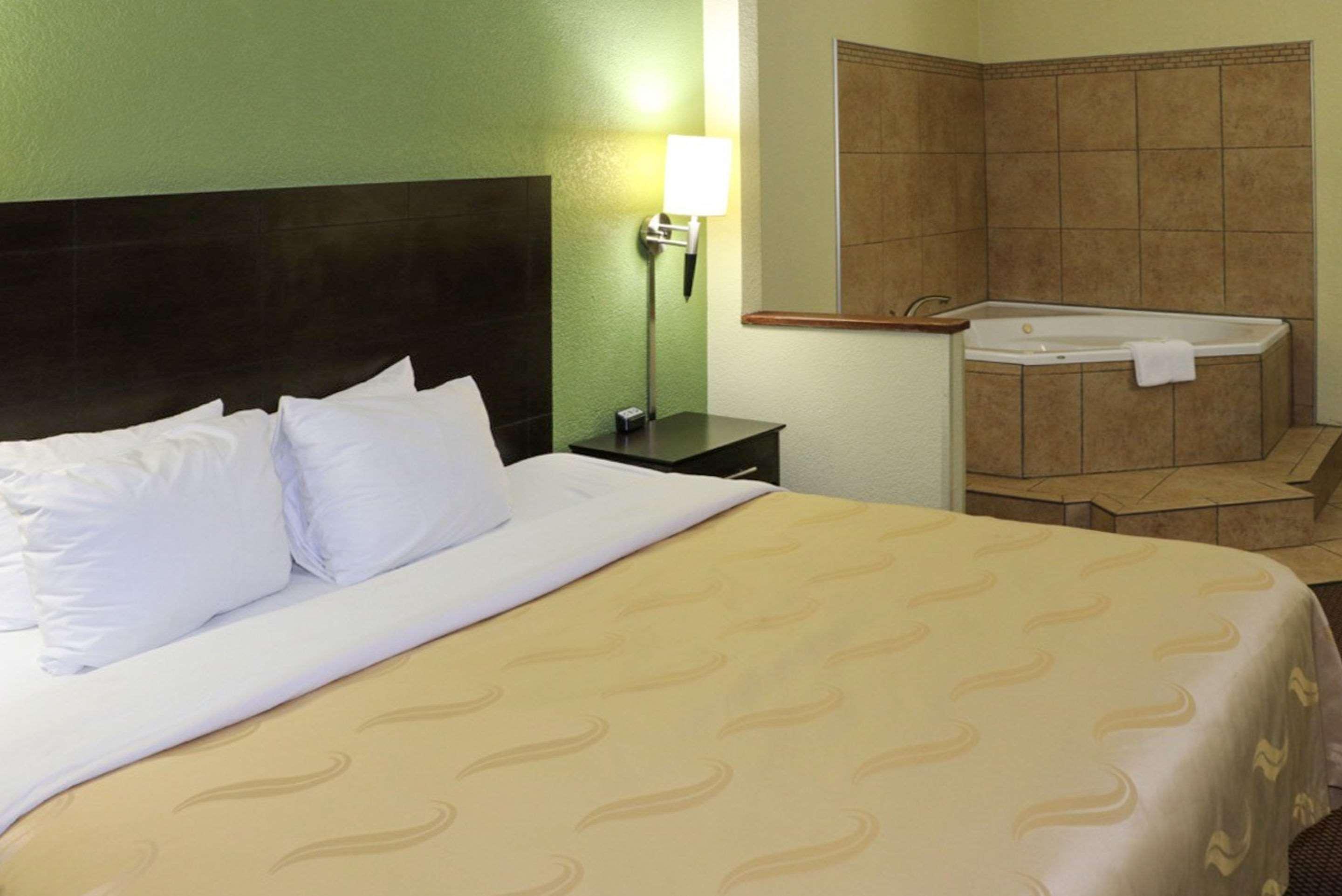 Quality Inn East Evansville Exterior foto