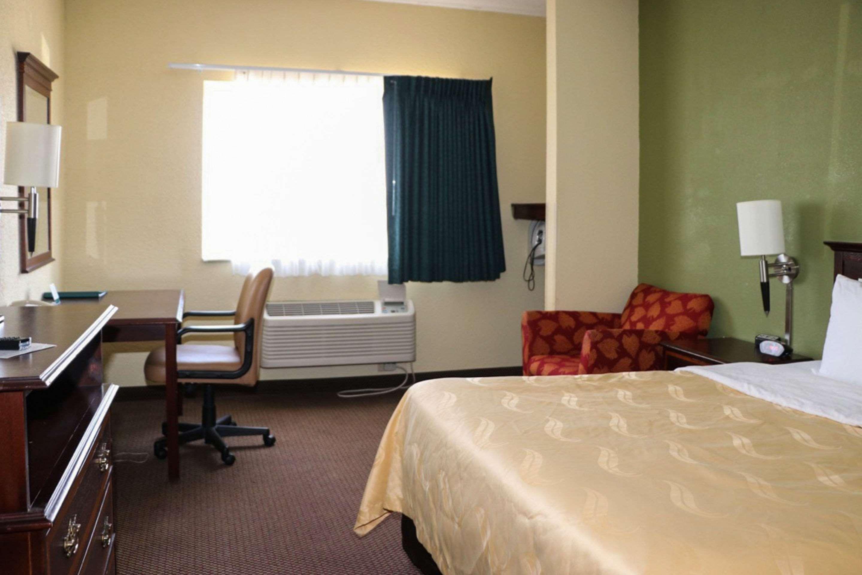 Quality Inn East Evansville Exterior foto