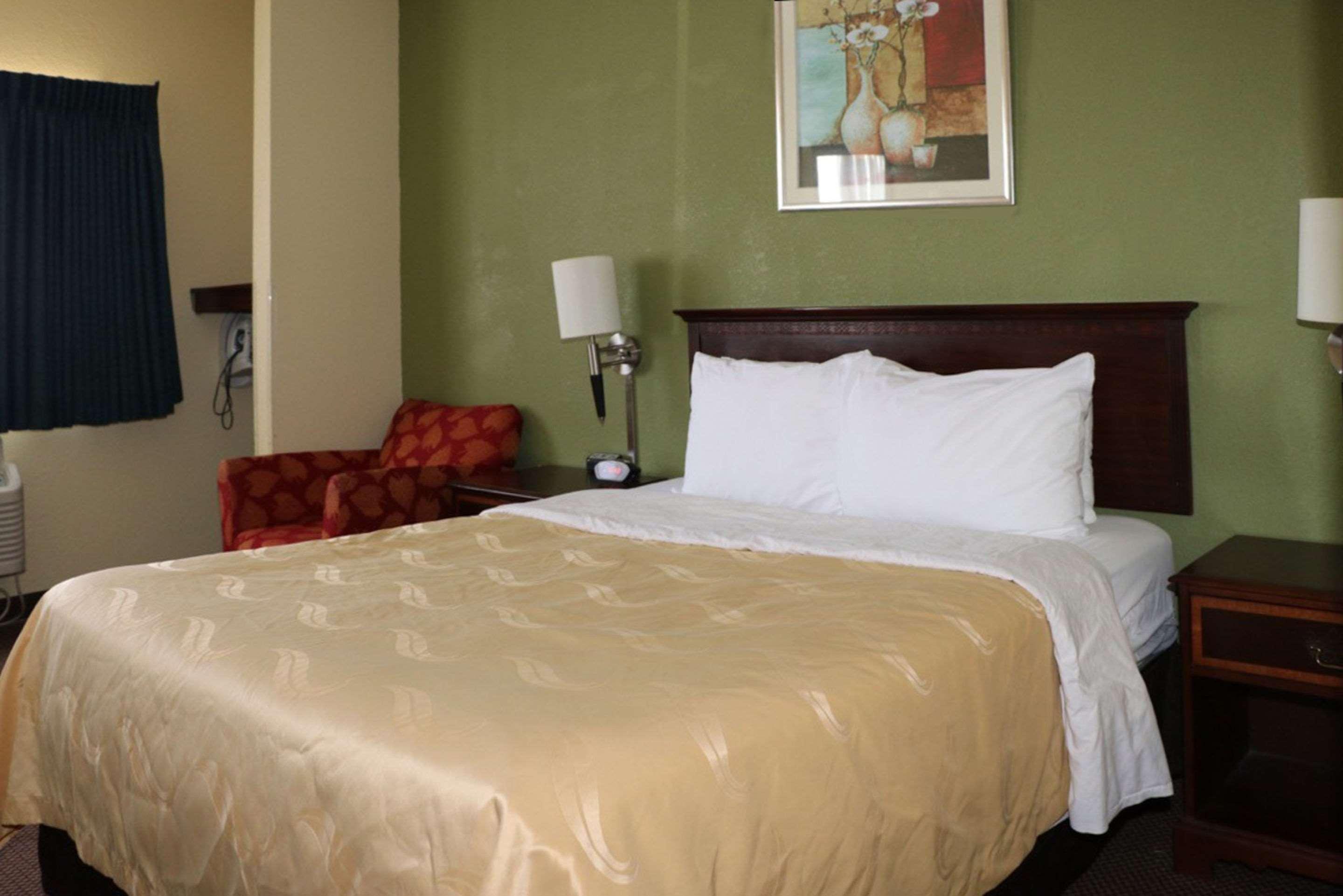 Quality Inn East Evansville Exterior foto