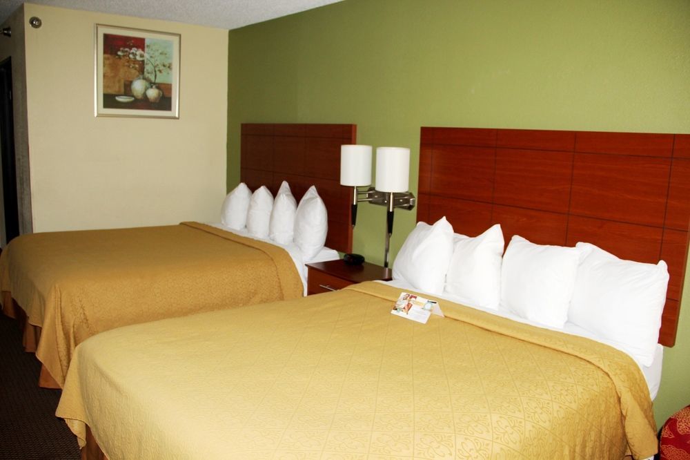 Quality Inn East Evansville Exterior foto