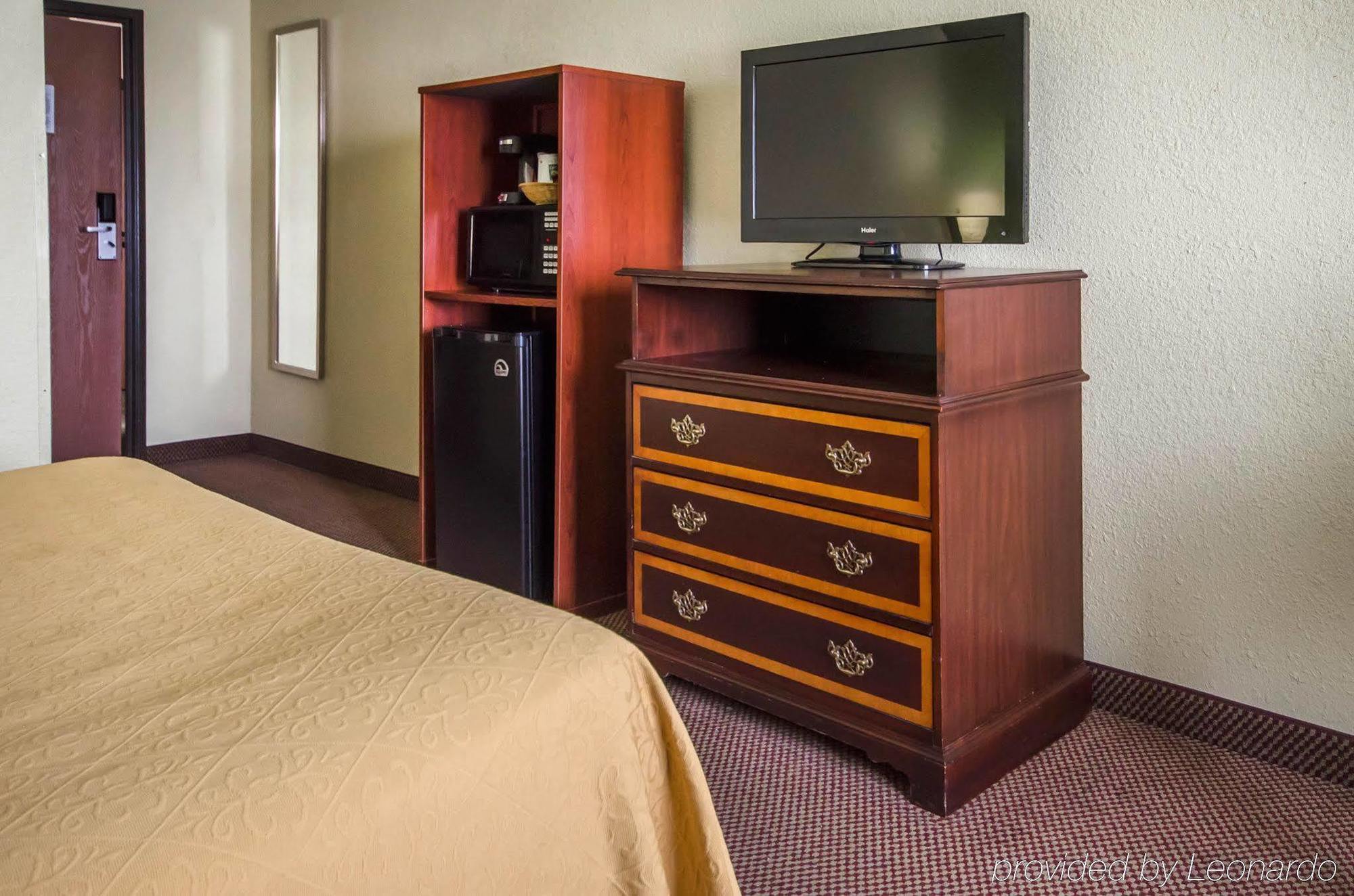 Quality Inn East Evansville Exterior foto