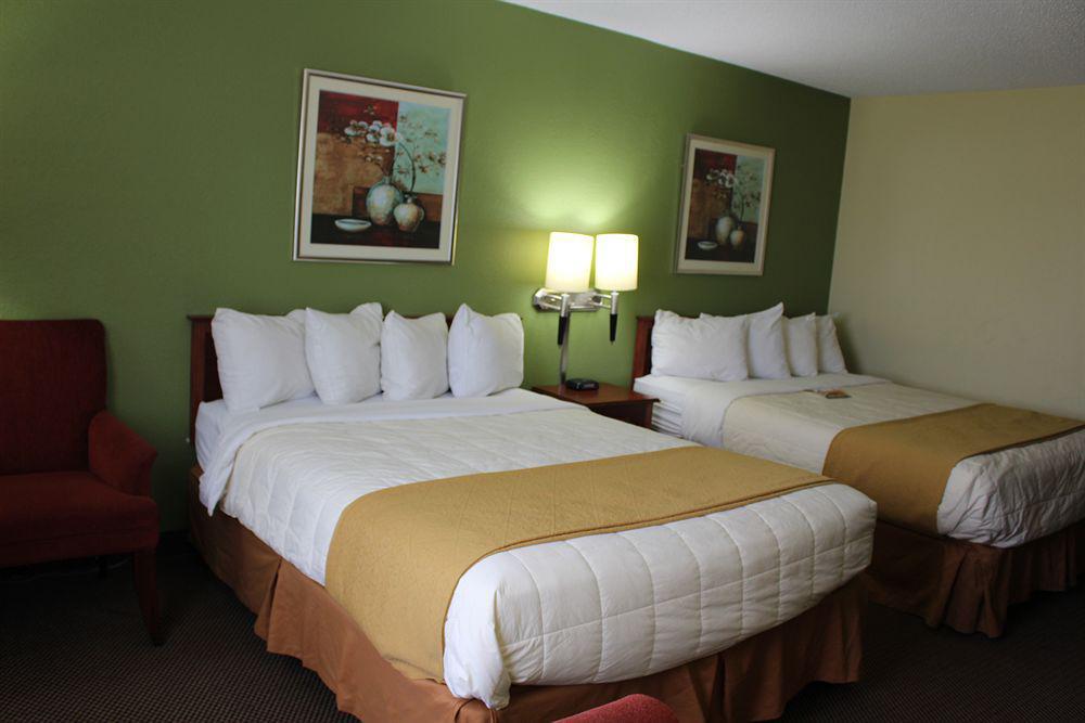 Quality Inn East Evansville Exterior foto